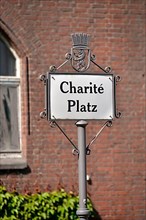 Sign Charite Platz