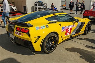 Sports car race car Corvette C7 R racing