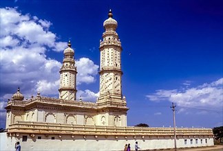 Jama Masjid was constructed by Tipu Sultan in 1784 at Srirangapatna near Mysuru Mysore