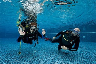 Disabled Diver with Instructor