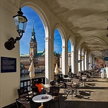 Alster arcades with view of the town hall tower