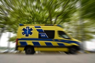 Panning ambulance emergency 144