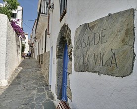 Narrow streets in the centre of Cadaques