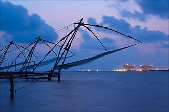 Kochi chinese fishnets in twilight. Fort Kochin