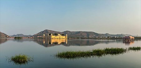 Panorama of Man Sagar Lake and Jal Mahal