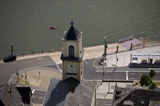 View from above of the Rhine and the Protestant Church of St. Goarshausen from Patersberg