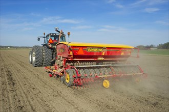 Valtra tractor with Vaderstad Rapid 400C seed drill