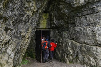 Jaskinia Mrozna Cave