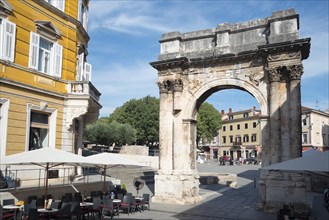 Roman Sergian Arch