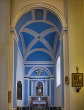 Interior side altar