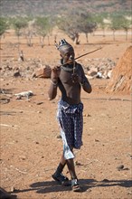 Himbamann makes music