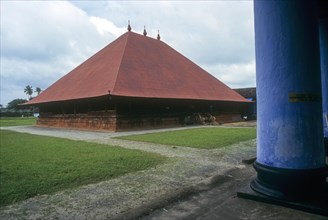 Koothambalam or temple theatre in Irinjalakuda Koodal Manikyam temple
