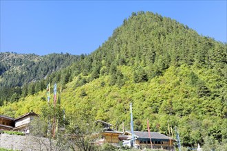 View over the mountain near the Tibetan village of Shuzheng
