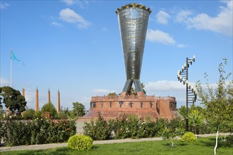 Altyn Shanyrak Monument and Lantern Post Independence Park