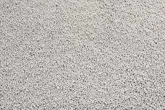 Nitrogen granular fertilizer