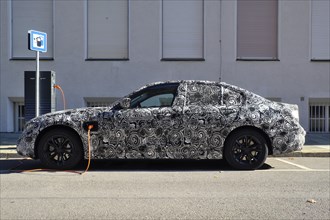 Prototype BMW 3 Series Hybrid test vehicle