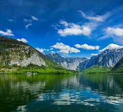 Hallstaetter See mountain lake in Austria. Salzkammergut region