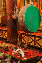 Large tibetan drum in Hemis gompa