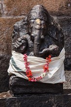Ganesh Hindu god statue in Gangai Konda Cholapuram Temple. Tamil Nadu