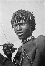 Heigum Bushman with bow and arrow