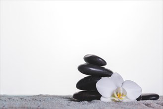 Orchid stones grey towel
