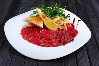 Beef carpaccio with cheese