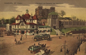 Ferry building and station of the elevated railway in St. Pauli