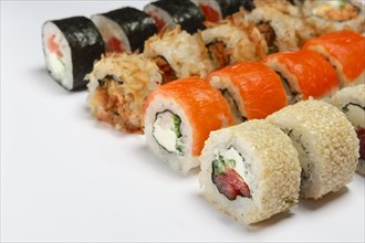 Diagonal set of salmon and tuna rolls