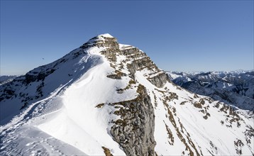 Summit of Schafreuter in winter with snow
