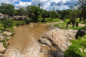 Rio das Almas with the Igreja de Nosso Senhor do Bonfim in the background