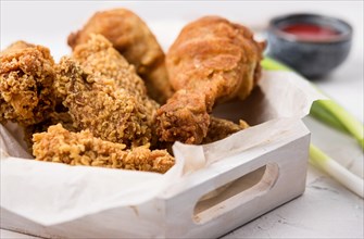 Front view fried chicken tray