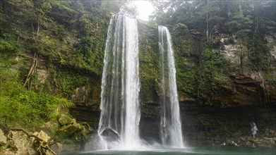 Misol Ha waterfall