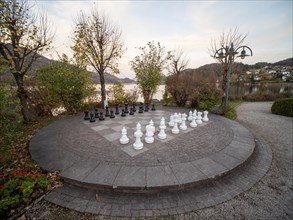 Outdoor chess at the Fuschlsee