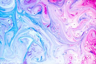 Gradient swirls of liquid paint