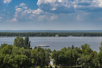 Overlook over the Volga from the Monument of Glory