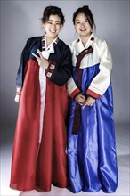 Two woman in Korean traditional costume