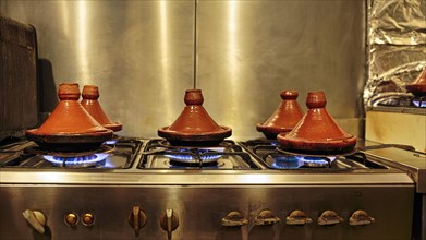 Preparation of tajine