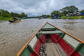 Boattour on the Amazon