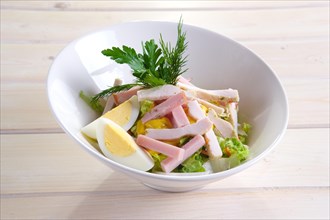 Country salad with egg