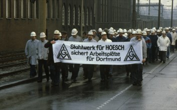 Ruhr area. Steelworkers for the preservation of jobs in the steel sector ca. 1982