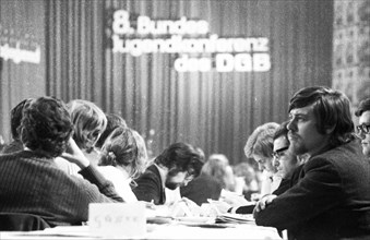The 8th Federal Youth Conference of the DGB in Dortmund's Westfalenhalle on 17 November 1971