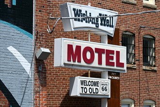 Wishing Well Motel in Historic Downtown Pontiac