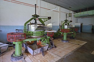 70 year old but still working tea crushers of the Seyte Tea Company