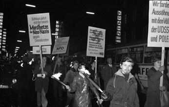 Cologne leftists demonstrated against neo-Nazis and international fascism through the city centre on 10. 11. 1968