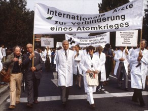 Demonstration International Physicians for the Prevention of Nuclear War