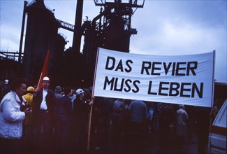 Hattingen. Henrichshuette steelworks. Steelworkers' protest. 1988
