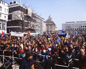 Dortmund. Rally for the Easter March 1989. Ruhr 89