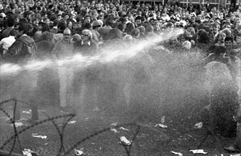 Far-reaching peaceful protests by students at the University of Muenster during the 1968 election campaign were answered by the police with the use of water cannons