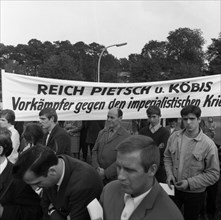 The shooting of Cologne sailors Max Reichspietsch and Albin Koebes on 5 September 1917 in Cologne-Wahn for mutiny prompted youth associations to protest and lay a wreath in commemoration after 50 year...