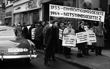 The peace movement demonstrated in Bonn on 16. 6. 1965 against the emergency laws and nuclear weapons